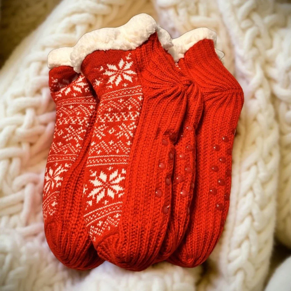Christmas Socks Cozy Knit Slipper Socks Snowflake Pattern non slip NWT